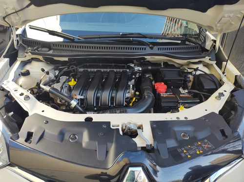 Imagen 12 de 12 de Renault Captur 2019 2.0 Intens Manual