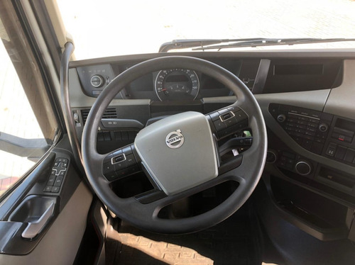 Imagem 12 de 14 de Volvo Fh 540 2018 Traçado 2018 = Segundo Dono, Automático