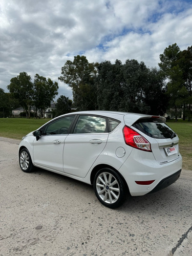 Ford Fiesta Kinetic 1.6 Se Plus Powershift 120cv