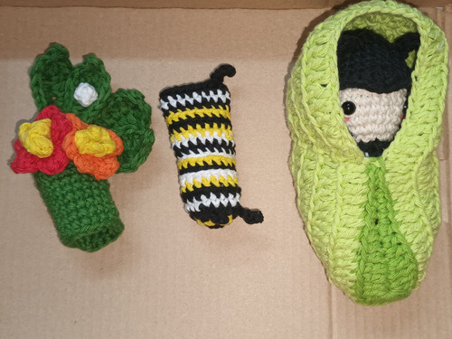 Titeres El Ciclo De La Mariposa Tejida A Crochet