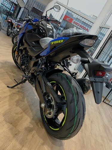 Imagen 8 de 18 de Suzuki Gsx-s 750 Okm Suzuki Velez Sarsfield