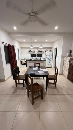 Casa Familiar En Venta Apta A Crédito!