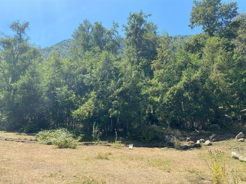 Parcela En Venta De 5000 M2 Con Dos Casas Nuevas