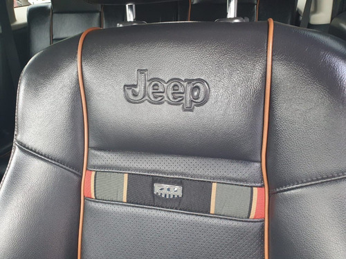 Imagen 12 de 15 de Jeep Patrio 70 Aniversario 2011