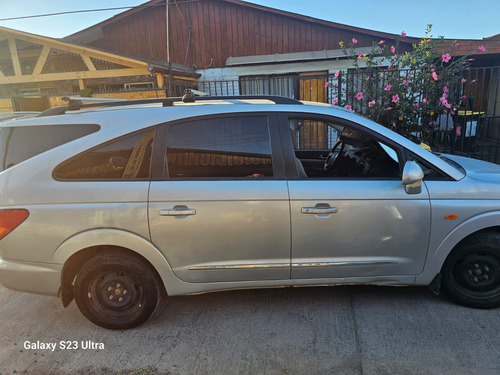 Ssangyong Stavic