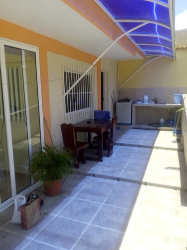 Imagen 10 de 14 de Se Vende Casa En Chichiriviche // Falcon