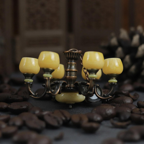 1: 12 Mini Accesorios De Araña Modelo De Lámpara Colgante