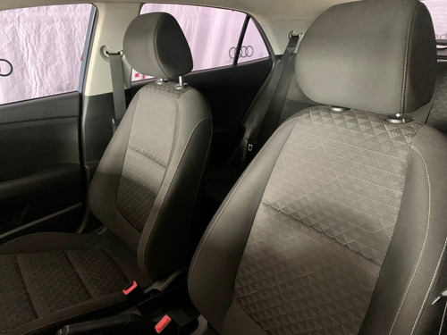 Imagen 8 de 10 de Kia Rio