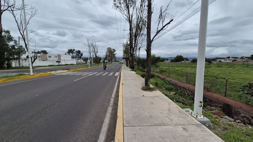 Macrolote De 26,670 M² Con 197 M Frente En Carretera 210 | El Marqués, Qro.