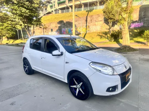 Rines De Lujo,vidrios Eléctricos,luz Led,llantas Nuevas