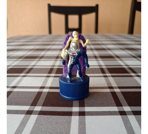 Pepsiman Figura Corcholata Esqueleto