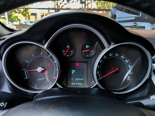 Imagem 8 de 14 de Chevrolet Cruze 1.8 Lt 16v Sedan