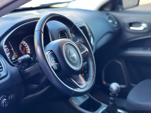 Imagen 11 de 25 de Jeep Compass Sport 2018 / 41000km Unico Dueño
