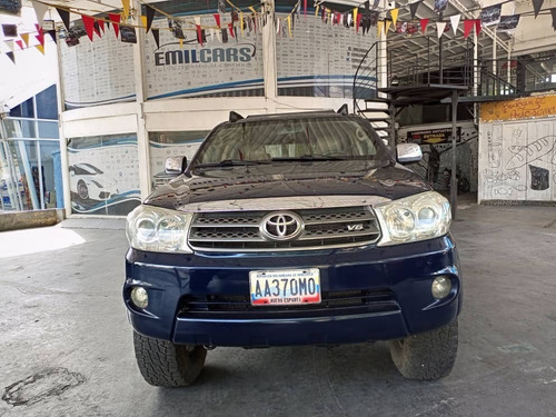 Imagen 3 de 12 de Toyota Fortuner
