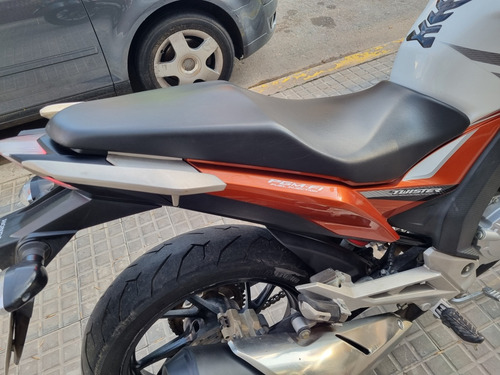 Imagen 21 de 25 de Honda Twister