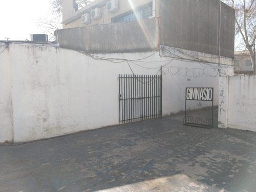 Excelente Galpón Sobre Av. San Martin. Vgg