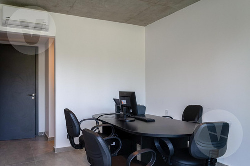 Departamento En Venta - Canning, Cabral 3300