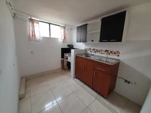 Apartamento En Arriendo En Puente Del Comercio. Cod A8014609