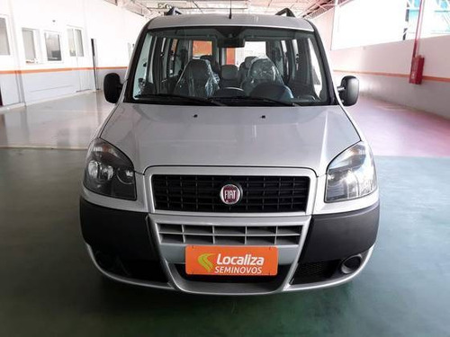 Imagem 4 de 10 de Fiat Doblò 1.8 Mpi Essence 7l 16v Flex 4p Manual