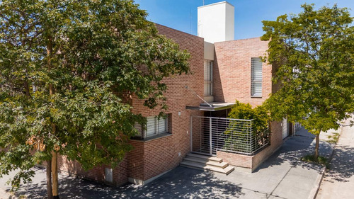 Casa En Venta Apto Credito 3 Dormitorios 3 Baños