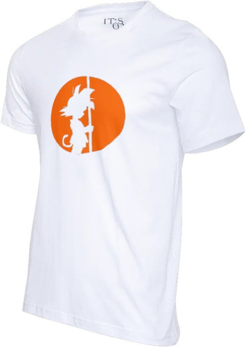 Playera Goku De Niño Con Báculo Mágico En Circulo Naranja.