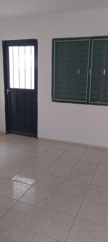 Dpto En Yofre Sur, 2 Dorm Con Patio