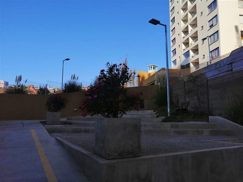 Departamento En Venta De 2 Dorm. En Valparaíso