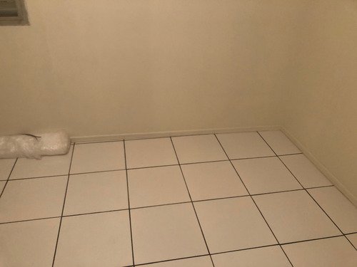 Imagem 3 de 5 de Sala - 18484 - 34628908