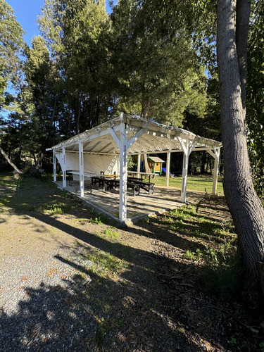 Se Vende Parcela Con Piscina, Jacuzzi, Quincho, Juegos