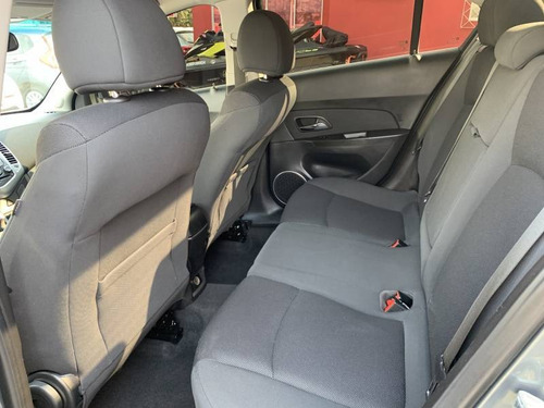 Imagem 8 de 9 de Chevrolet Cruze Lt 1.8 16v