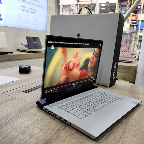 Imagen 8 de 8 de Alienaware M15 Core I7 9th Gen