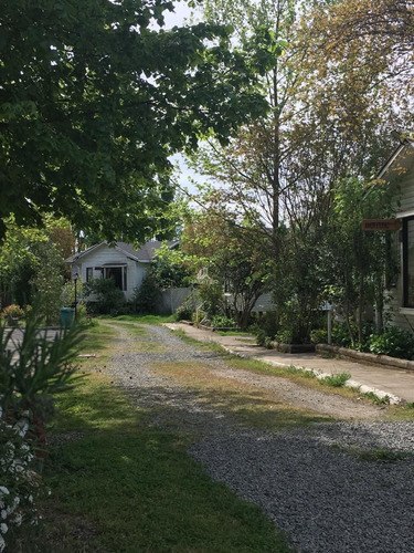 Venta De Hermoso Centro Turístico En Quinamávida, Colbún.