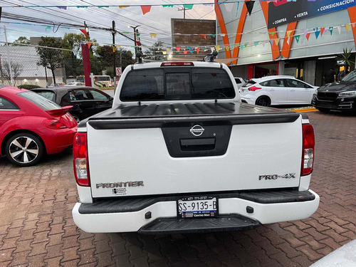 Imagen 5 de 9 de Nissan Frontier 4.0 Pro-4x Grado S V6 4x4 Mt 2015