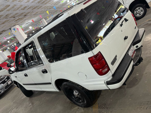 Ford Expedition 4.6 Xlt 4x2 Mt