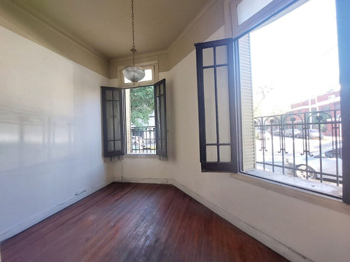 Ph En Venta 5 Ambientes Con Patio Sin Expensas