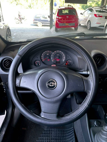 Imagem 2 de 8 de Chevrolet Celta 1.0 Mpfi Vhce Spirit 8v Flex 2p Manual