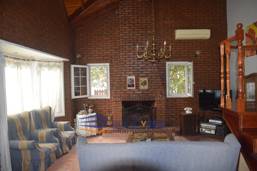 Casa A La Venta En Country Banco Provincia