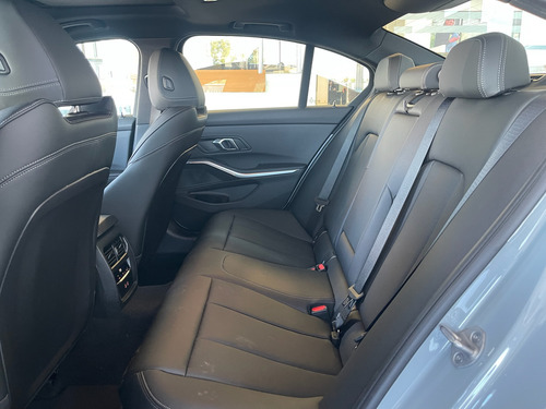 BMW Serie 3 3.0 330i Sedan Sport 252cv