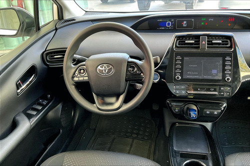 Toyota Prius 1.8 Base Cvt