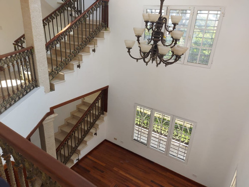 Imagen 8 de 12 de Casa En Venta En Torre Alta