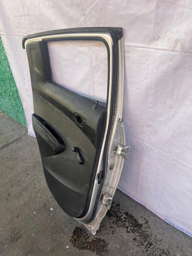 Puerta Trasera Izq Chevrolet Beat Hb 2018-2022 Uso Orig Trasera Izquierda (Usado)