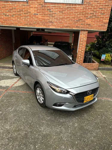 Mazda 3 Touring
