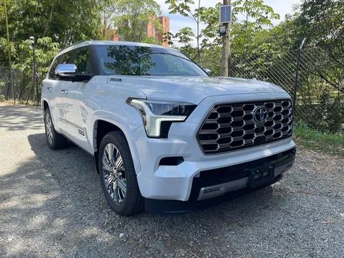 Toyota Sequoia 3.5 V6 Capstone