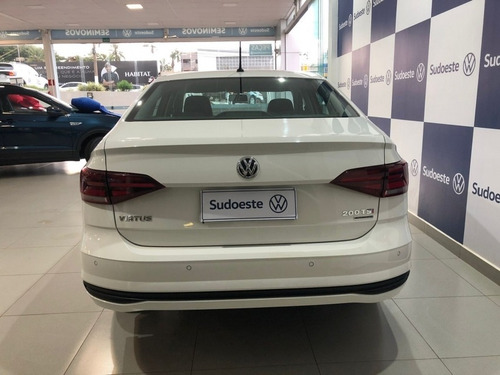 Imagem 4 de 10 de Volkswagen Virtus Comfortline 200 Tsi - Total Flex