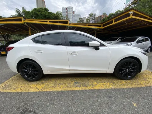 Mazda 3 2.0 Grand Touring Lx At 2018