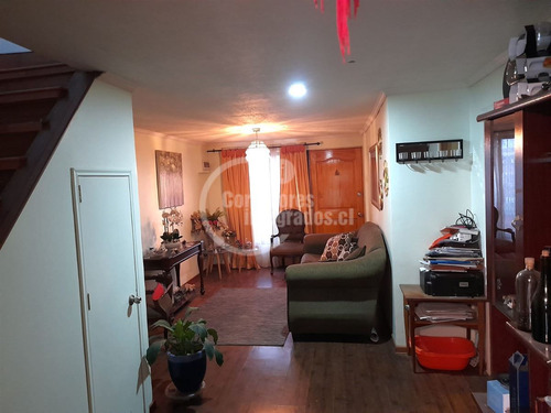 Casa 5 Dorm. 3 Baños Espacioso Estacioamiento Est. Central
