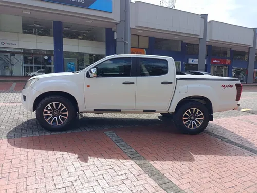 Chevrolet Luv Dmax