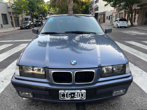 Imagen 2 de 13 de Bmw 2.5 323