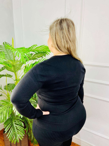 Imagem 4 de 4 de Blusa Plus Size Suéter Feminino Gola V Ou Gola Redonda Trico
