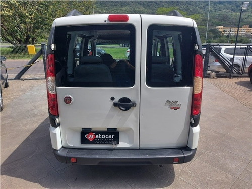 Imagem 7 de 12 de Fiat Doblo 1.8 Mpi Essence 7l 16v Flex 4p Manual